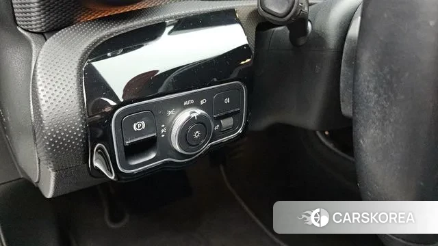 Mercedes-Benz A-Class W177 2021 Белый из Кореи, фото 6