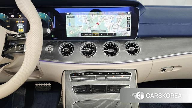 Mercedes-Benz E-Class W213 2023 Белый из Кореи, фото 6