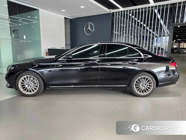 Mercedes-Benz E-Class W213 2021 Черный из Кореи, фото 6