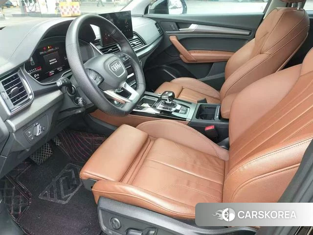 Audi Q5L 2022 Черный из Китая, фото 6