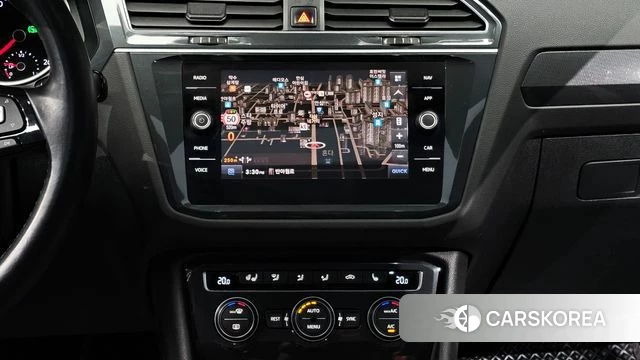 Volkswagen Tiguan second Generation 2020 Белый из Кореи, фото 6