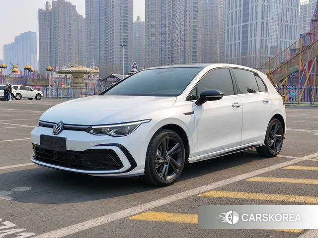 Volkswagen Golf 2022 Белый из Китая, фото 6