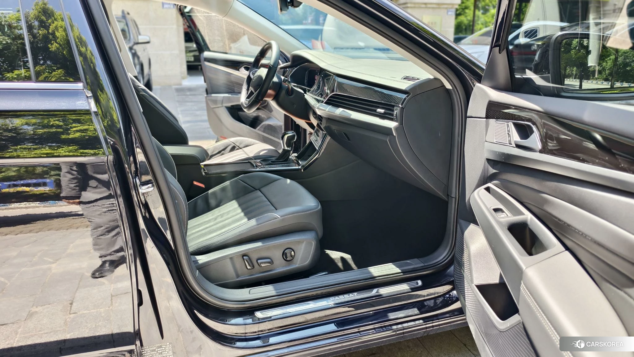 Volkswagen Passat 2021 Черный из Китая, фото 6
