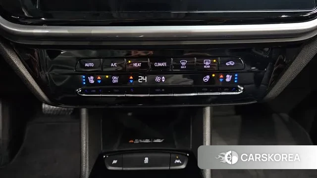 Chevrolet (GM Daewoo) Bolt EUV 2023 Небесно-голубой из Кореи, фото 6