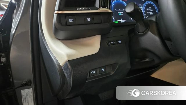 Toyota Crown Crossover 2024 Песочный из Кореи, фото 6