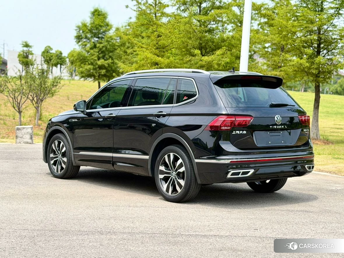 Volkswagen Tiguan L 2021 Черный из Китая, фото 6