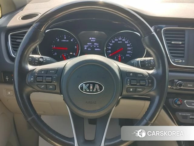 Kia The New Carnival 2018 Серебряный из Кореи, фото 6