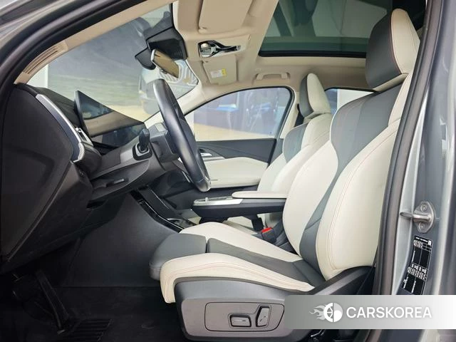BMW X2 (import) 2024 Серебристо-серый из Китая, фото 6