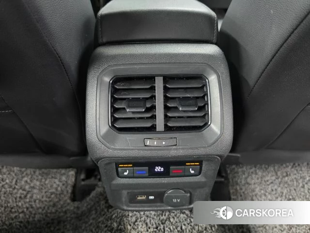 Volkswagen Tiguan second Generation 2018 Белый из Кореи, фото 6