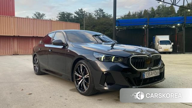 BMW 5 Series (G60) 2024 Серый из Кореи, фото 6