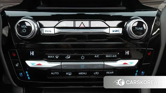 Ford Explorer 6th Generation 2021 Белый из Кореи, фото 6