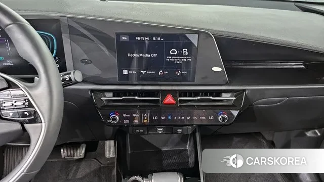 Kia Di Ol Nu Niro 2023 Белый из Кореи, фото 6