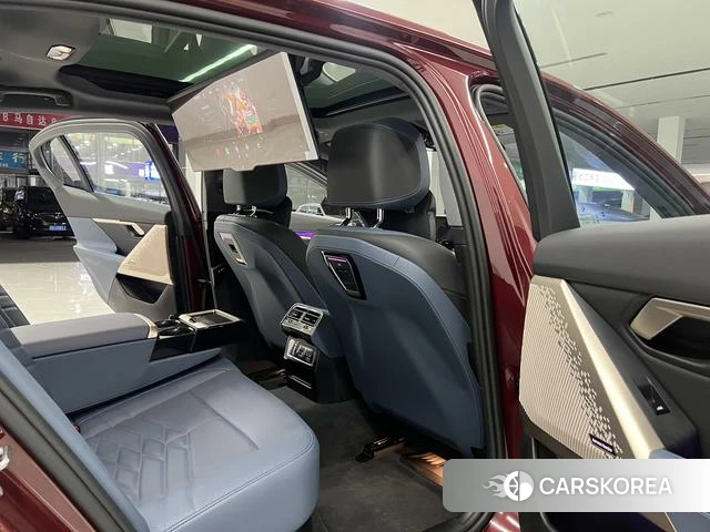 BMW i5 2024 Красный из Китая, фото 6