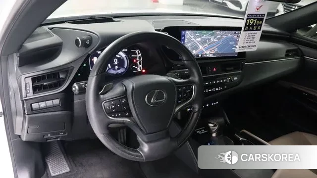 Lexus ES300h 7th generation 2024 Белый из Кореи, фото 6