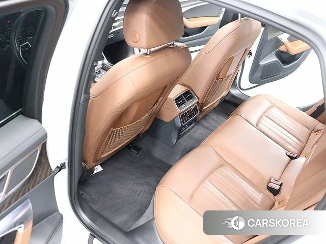 Audi A6 (C8) 2023 Белый из Кореи, фото 6