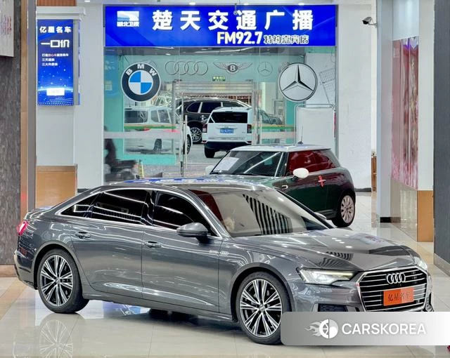Audi A6L 2021 Темно-серый из Китая, фото 6