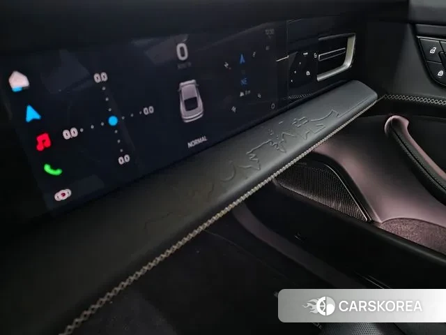 Porsche Taycan 2025 Красный из Кореи, фото 6