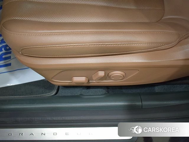 Hyundai Grandeur Hybrid (GN7) 2023 Черный из Кореи, фото 6