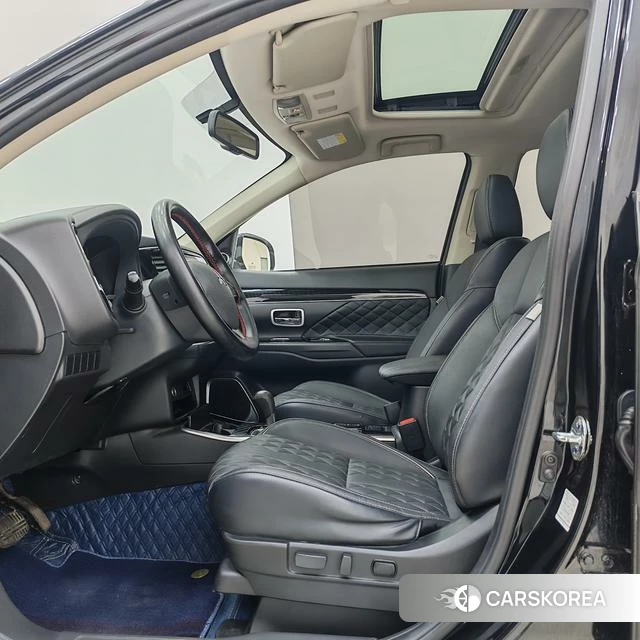 Mitsubishi  Outlander 2021 Черный из Китая, фото 6