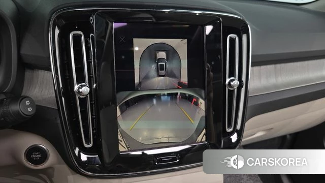 Volvo XC40 2024 Белый из Кореи, фото 6