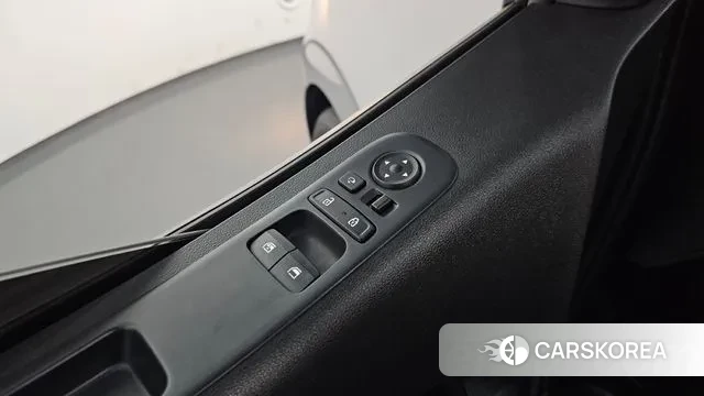 Hyundai Staria 2023 Серебряный из Кореи, фото 6