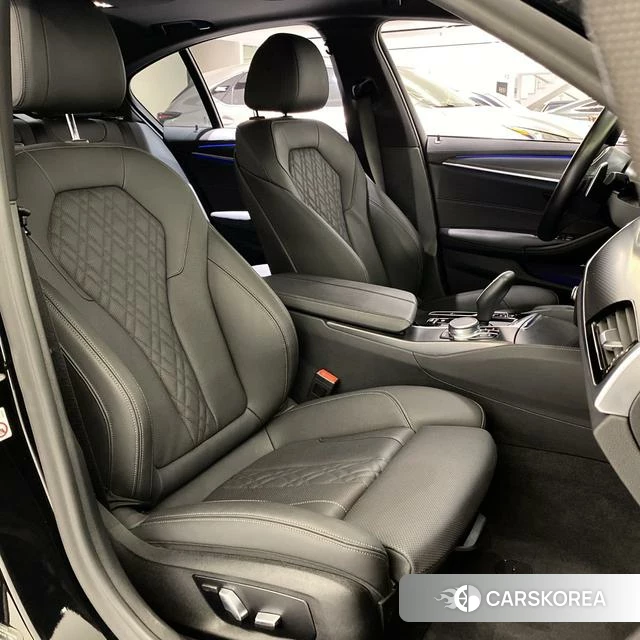 BMW 5 series (imported) 2021 Черный из Китая, фото 6