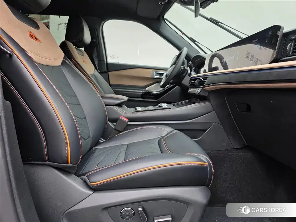 Ford Explorer 2025 Silver/gray из Китая, фото 6
