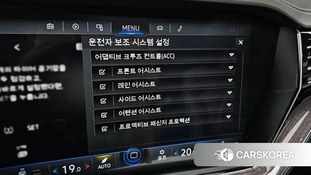 Volkswagen Touareg 3rd generation 2020 Черный из Кореи, фото 6