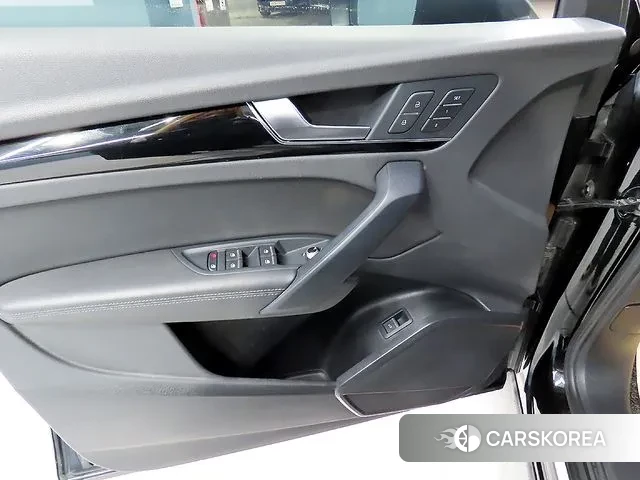 Audi Q5 (FY) 2021 Черный из Кореи, фото 6