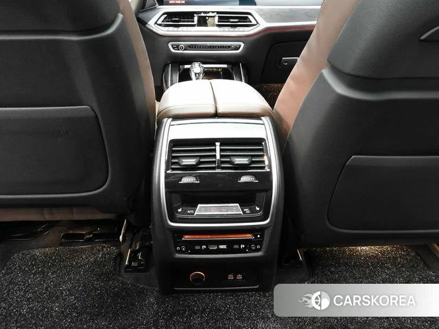BMW X7 (G07) 2021 Черный из Кореи, фото 6