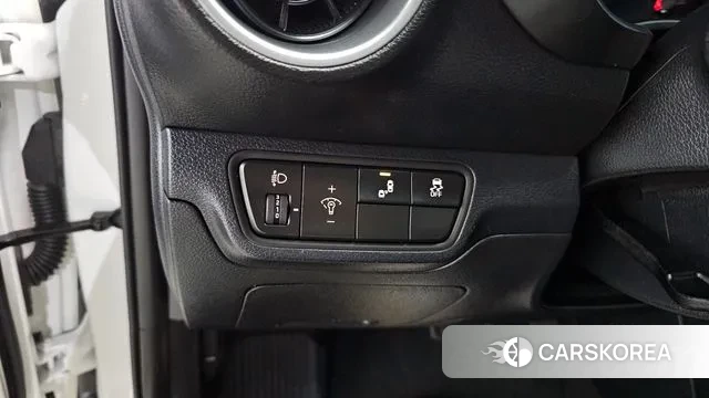 Kia The New K3 2nd generation 2022 Белый из Кореи, фото 6