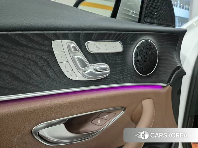 Mercedes-Benz E-Class W213 2020 Белый из Кореи, фото 6