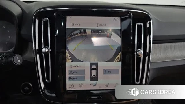 Volvo XC40 2022 Белый из Кореи, фото 6