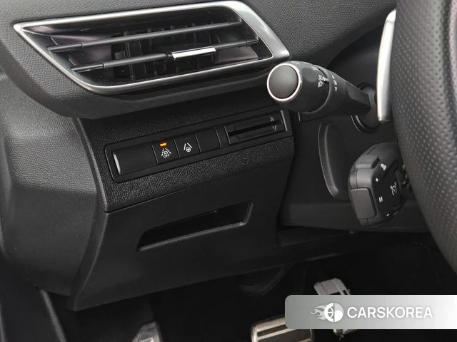 Peugeot 5008 second generation 2022 Белый из Кореи, фото 6