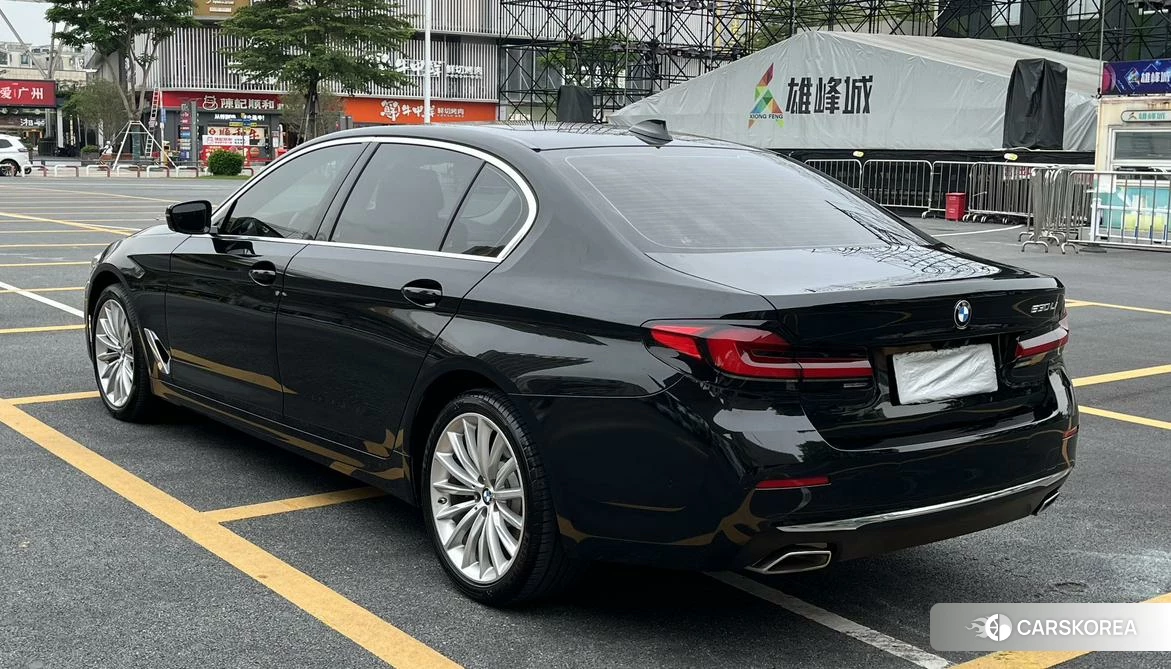 BMW 5 series 2020 Черный из Китая, фото 6