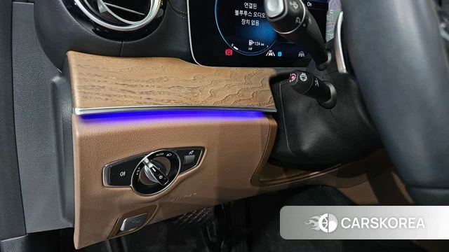 Mercedes-Benz E-Class W213 2021 Белый из Кореи, фото 6