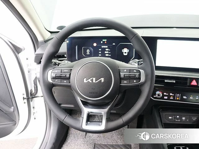 Kia The New K5 3rd generation 2024 Белый из Кореи, фото 6