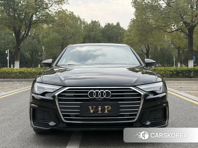 Audi A6L 2022 Черный из Китая, фото 6