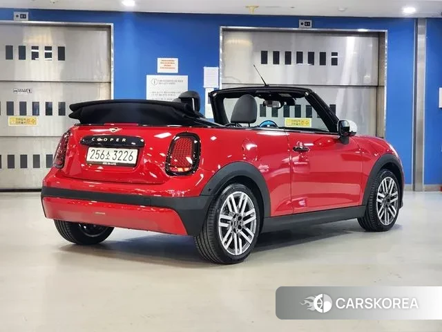 Mini Cooper C Convertible 4th Generation 2025 Красный из Кореи, фото 6