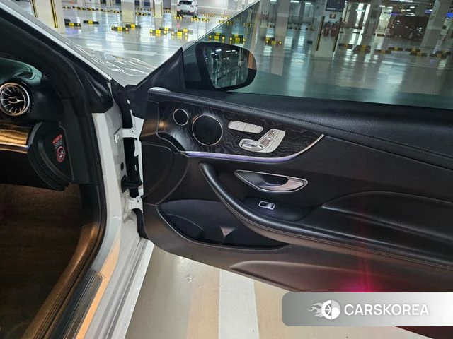 Mercedes-Benz E-Class W213 2018 Белый из Кореи, фото 6