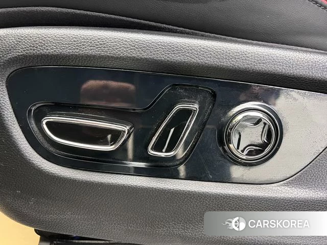 GAC Trumpchi Trumpchi M8 2023 Черный из Китая, фото 6