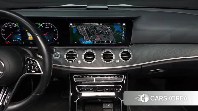 Mercedes-Benz E-Class W213 2022 Белый из Кореи, фото 6