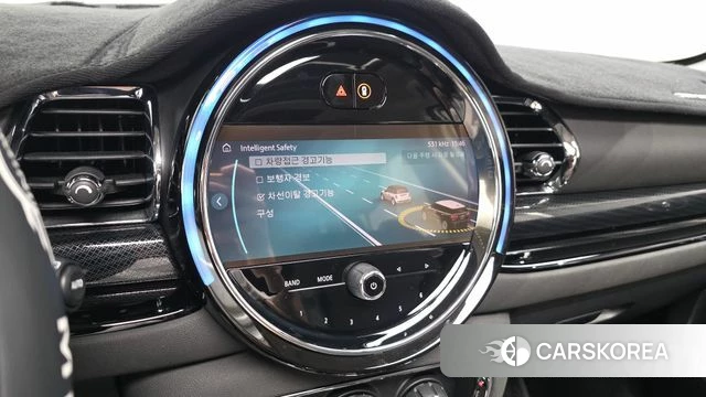 Mini Cooper Clubman 2023 Белый из Кореи, фото 6