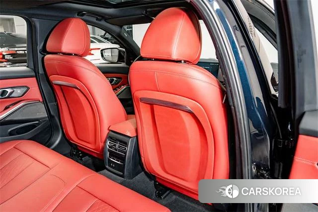 BMW 3 series 2024 Черный из Китая, фото 6