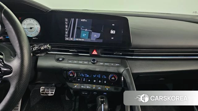 Hyundai Avante (CN7) 2021 Светло-серебряный цвет из Кореи, фото 6