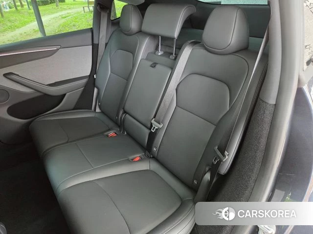 Tesla Model Y 2025 Серый из Кореи, фото 6