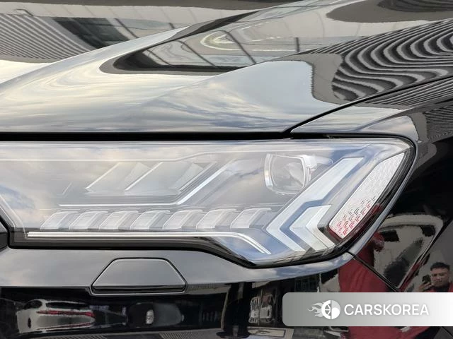 Audi Q7 2024 Черный из Китая, фото 6