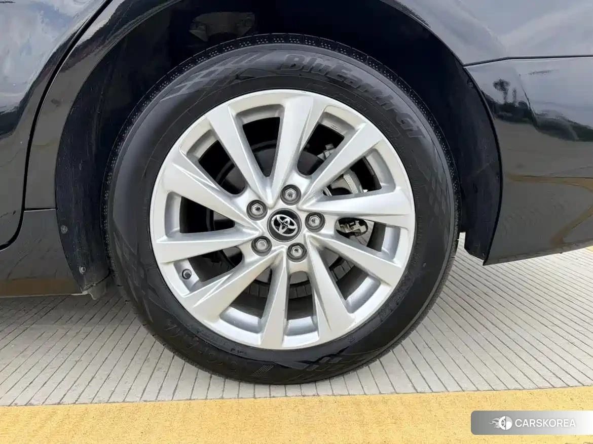 Toyota Camry 2023 Черный из Китая, фото 6