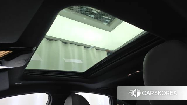 BMW i4 2026 Светло-серебряный цвет из Кореи, фото 6