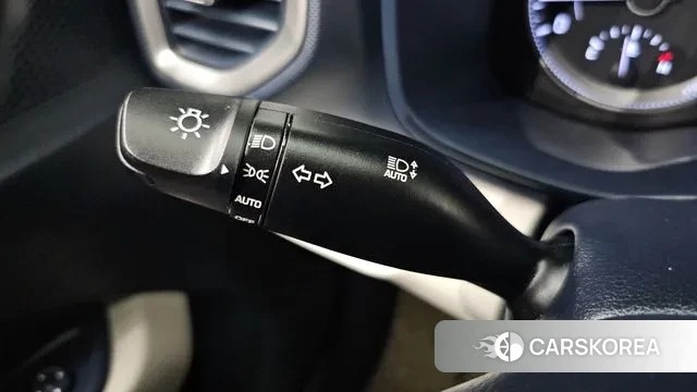 Hyundai Venue 2019 Белый из Кореи, фото 6